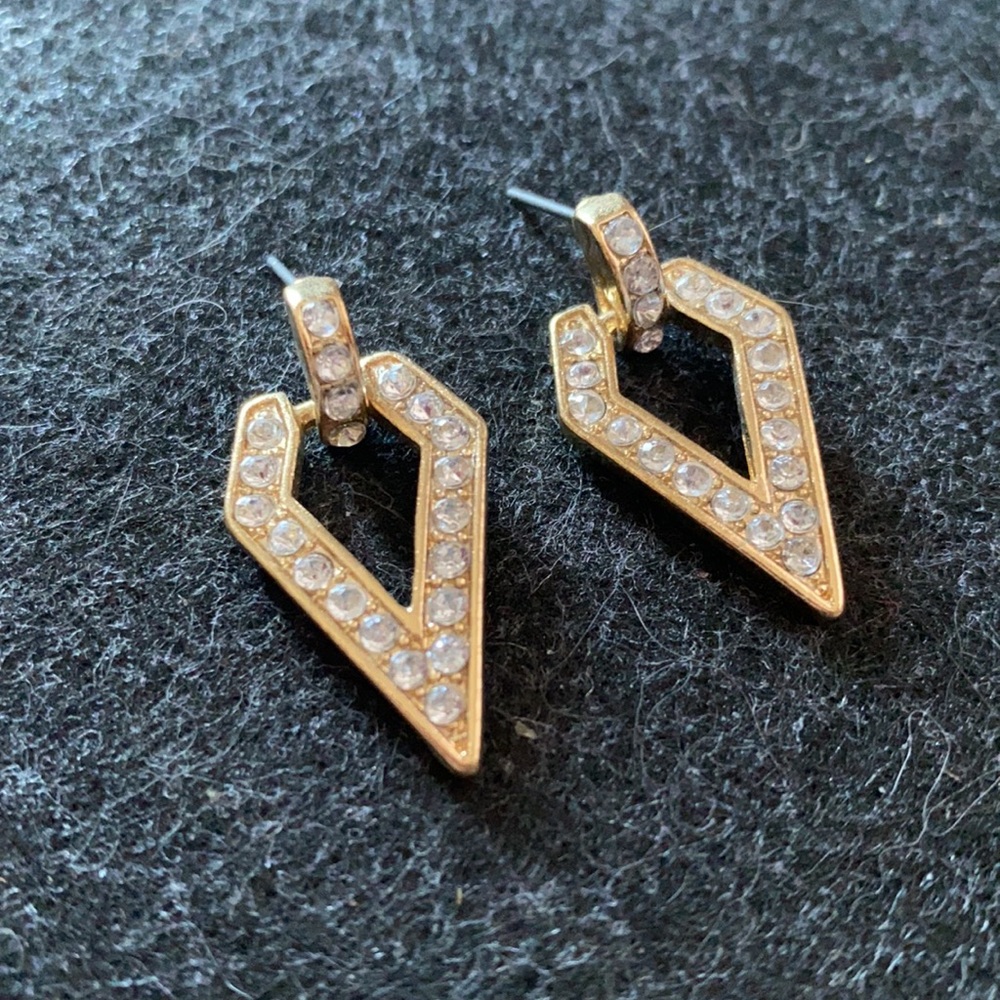 Diamond shape gold vintage stud earrings